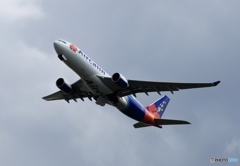 離陸 Air Calin A330-202