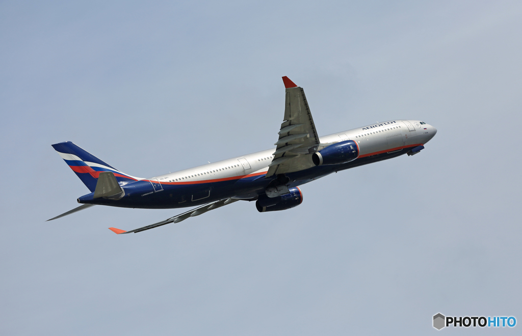 離陸　AEROFLOT A330-343 VQ-BPI