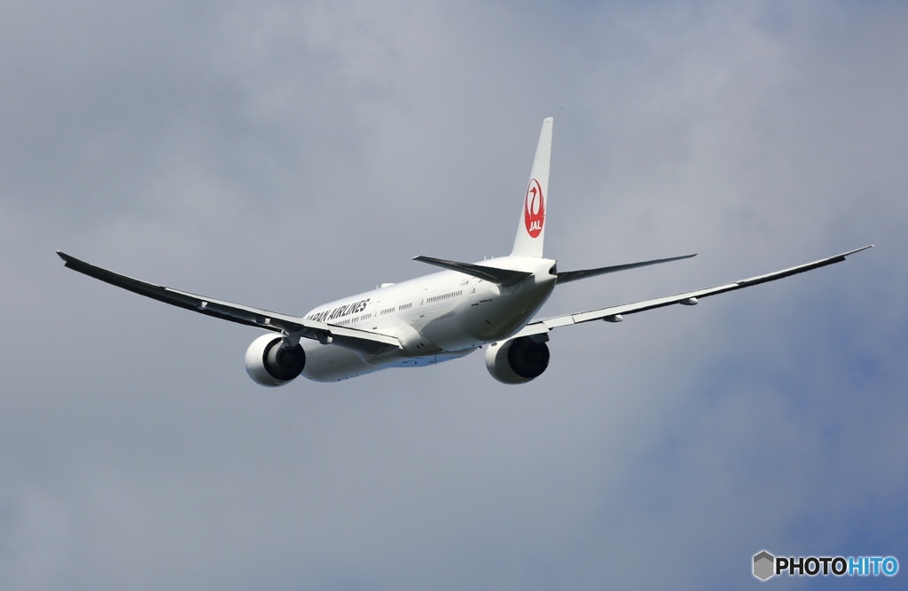 Japan Airlines 777 出発　