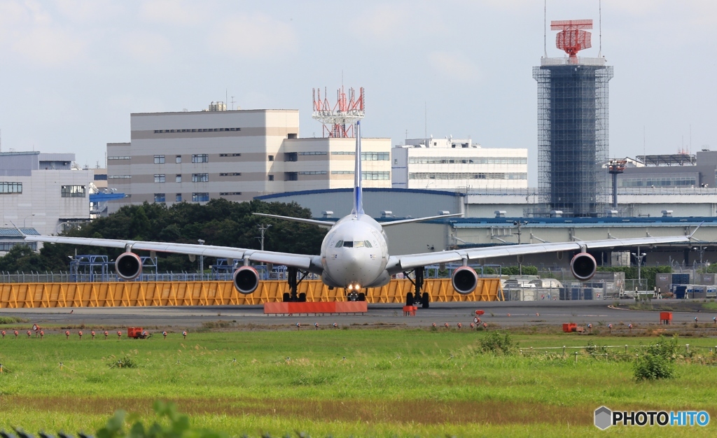 離陸　SAS A340-313
