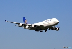 到着 UNITED B747-400 N121UA