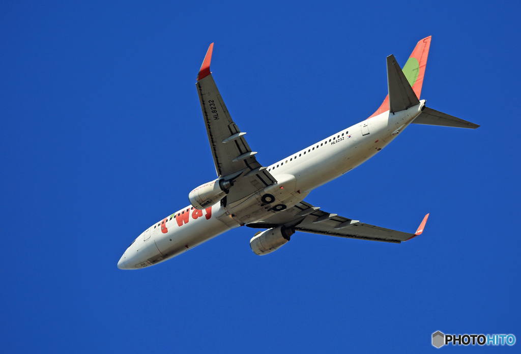 「青い空」 t'way 737-8K5 HL8232 飛行