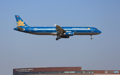 Vietnam A321-231 VN-A610 到着 