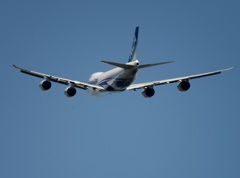 NCA 747-8KZF  出発
