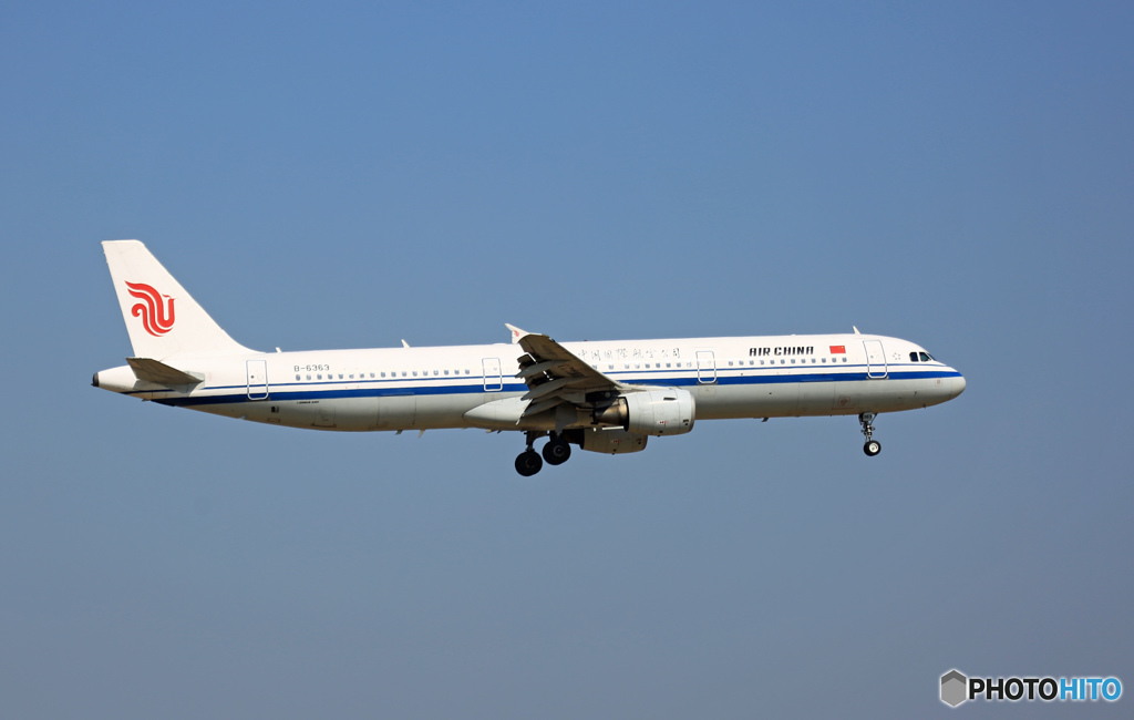 Air China A320-232 B-6323 到着 