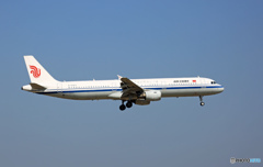 Air China A320-232 B-6323 到着 