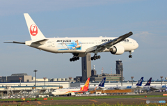 「青い空」 JET KEI 777-381 JA733J