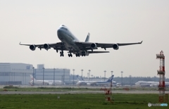 曇りです！　CATHAY Cargo 747-412F