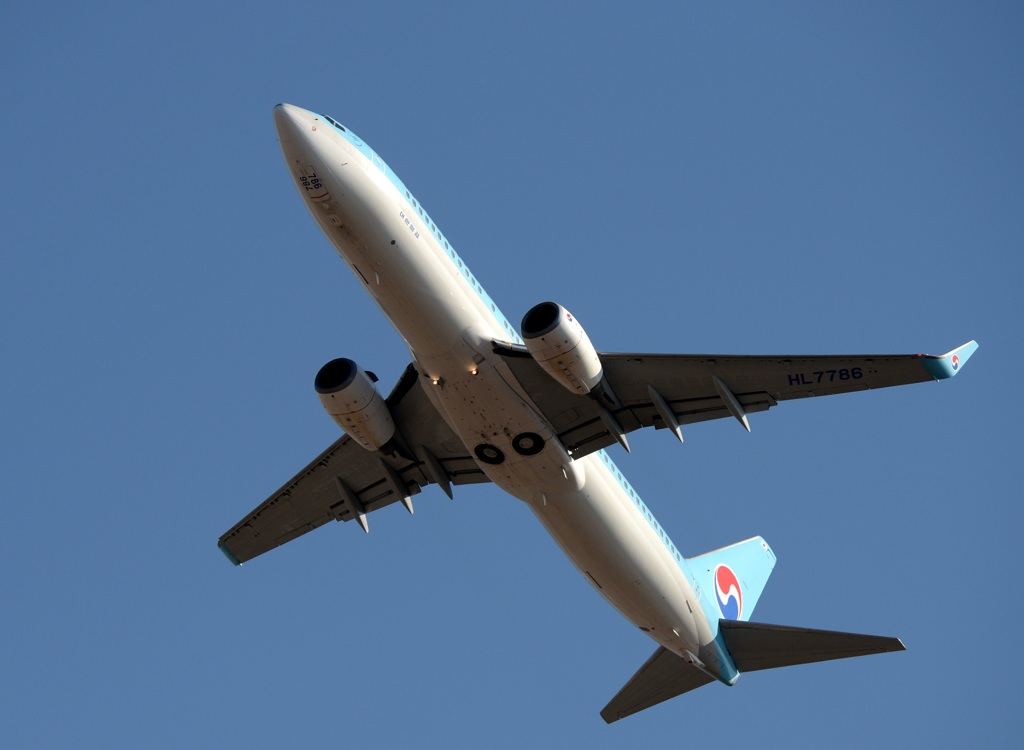 KOREAN 737-800 出発