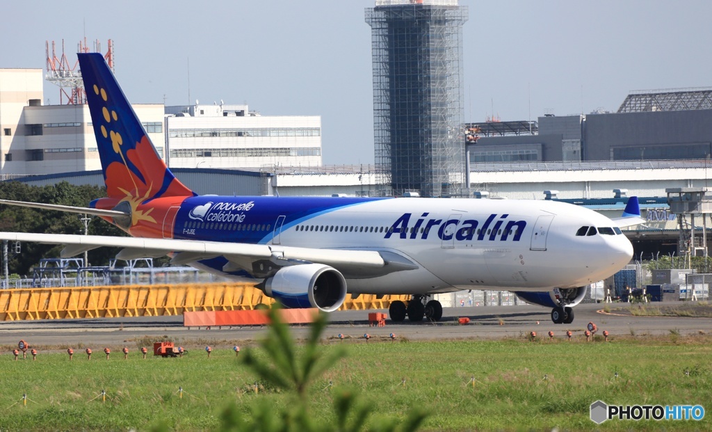 離陸  Air Calin A330-202