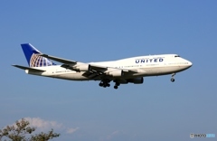 着陸　UNITED 747-400