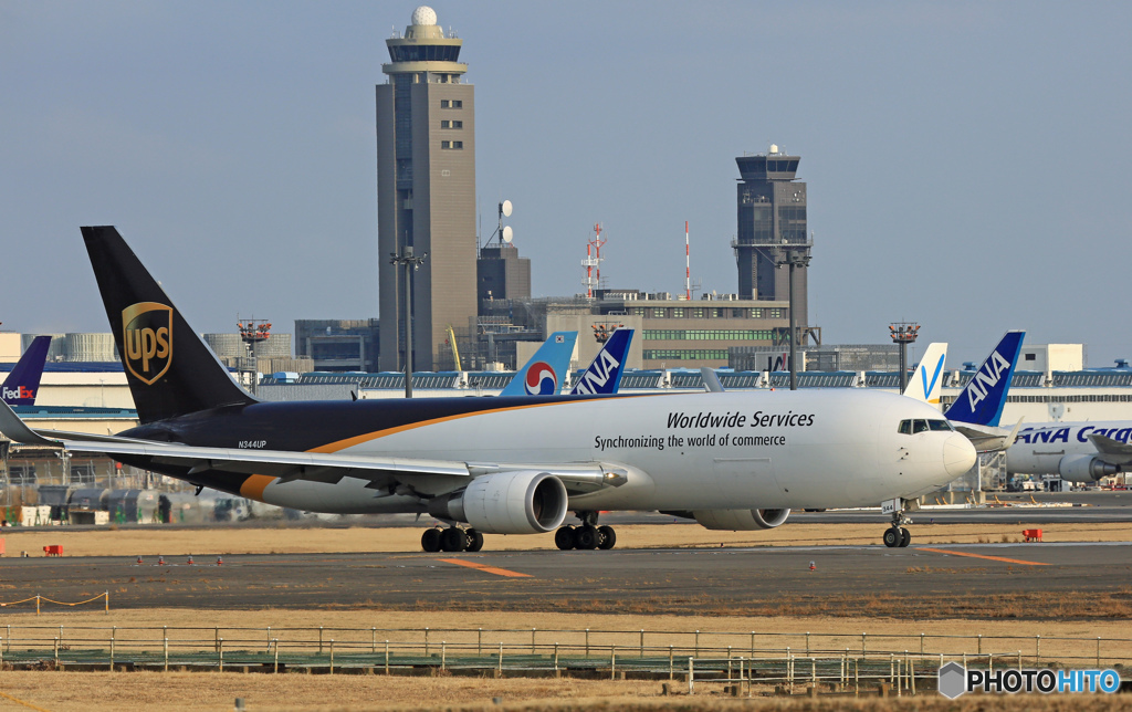 離陸 UPS 767-34AF N344UP
