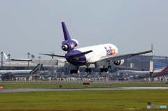 到着 FedEx MD-11 N617FE 