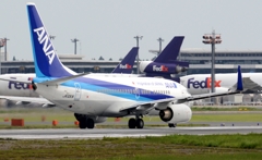 出発(227)ANA 737-700  出発(227)ANA 737-700