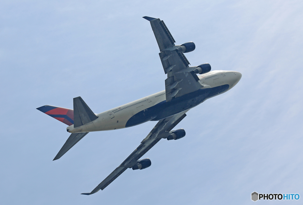 DELTA 747-400 N662US  出発 