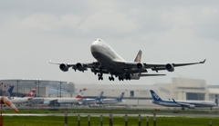 離陸（9-1）Lufthansa 747-430[a]