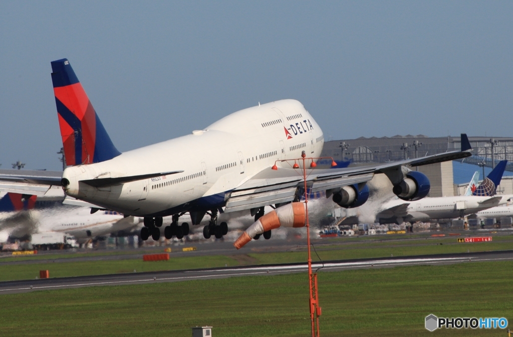 到着　DELTA７４７ジャンボ機