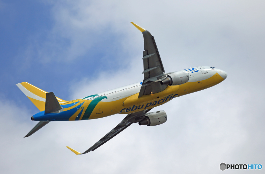 CEBU A320-214 RP-C4107 離陸　