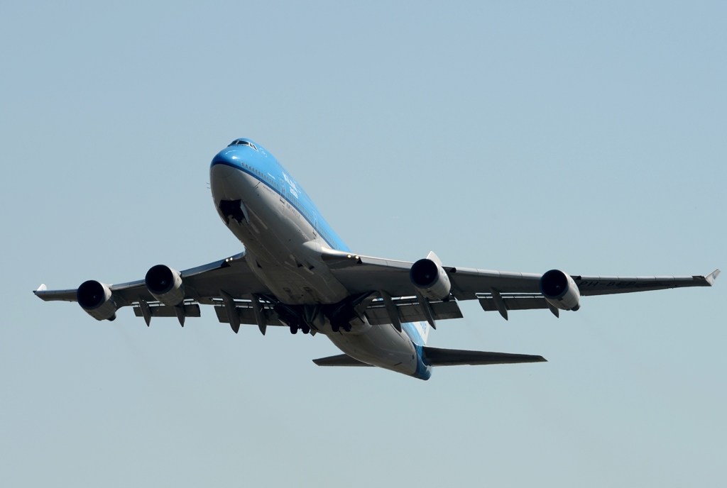 離陸（345）KLM 747-400またジャンボ