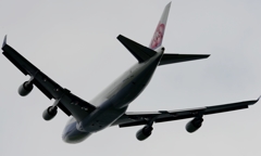 離陸（240）China Air 747-400 