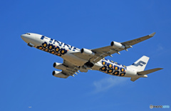 出発 FINNAIR A340-313 OH-LQD