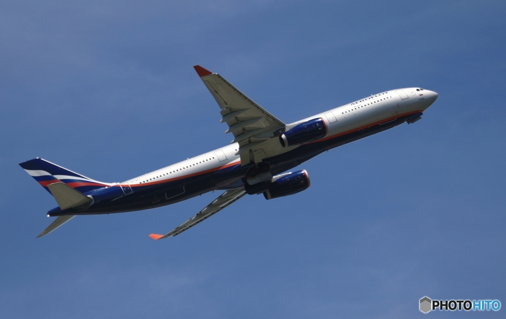 AEROFLOT A330-343 出発　