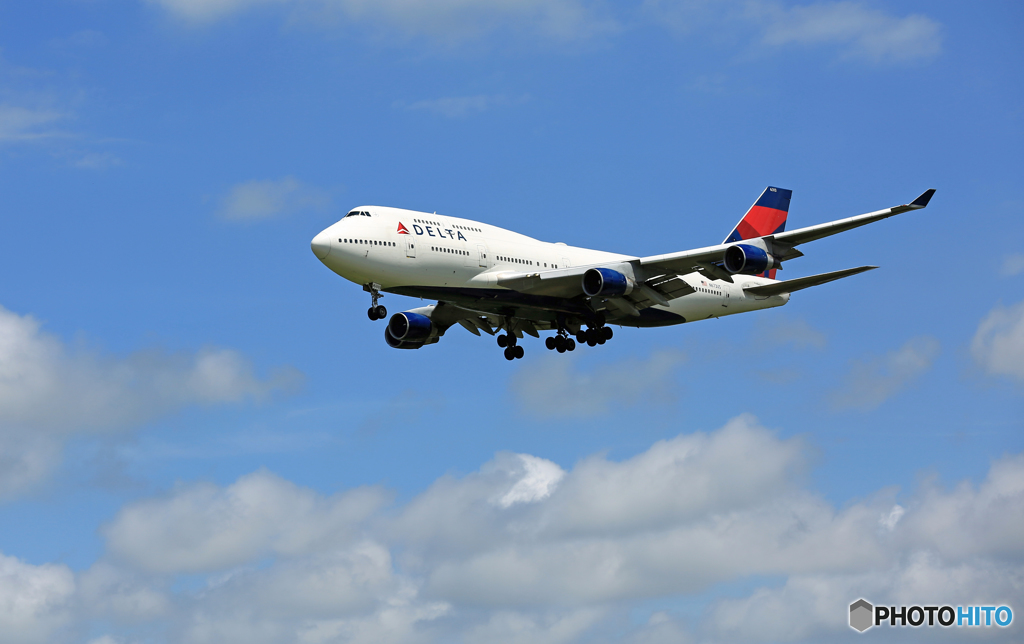 DELTA 747-400 N673US 到着 