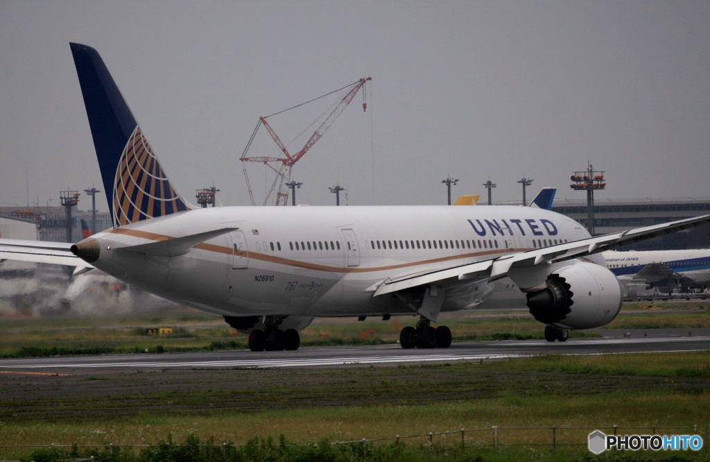 離陸　United 787-8 