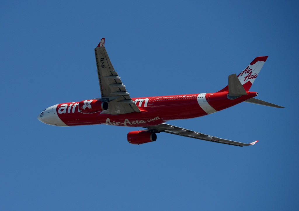 Air Asia A330-300 離陸