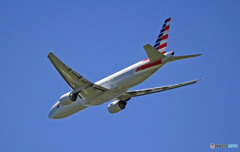 飛行 American 777-200 N794AN