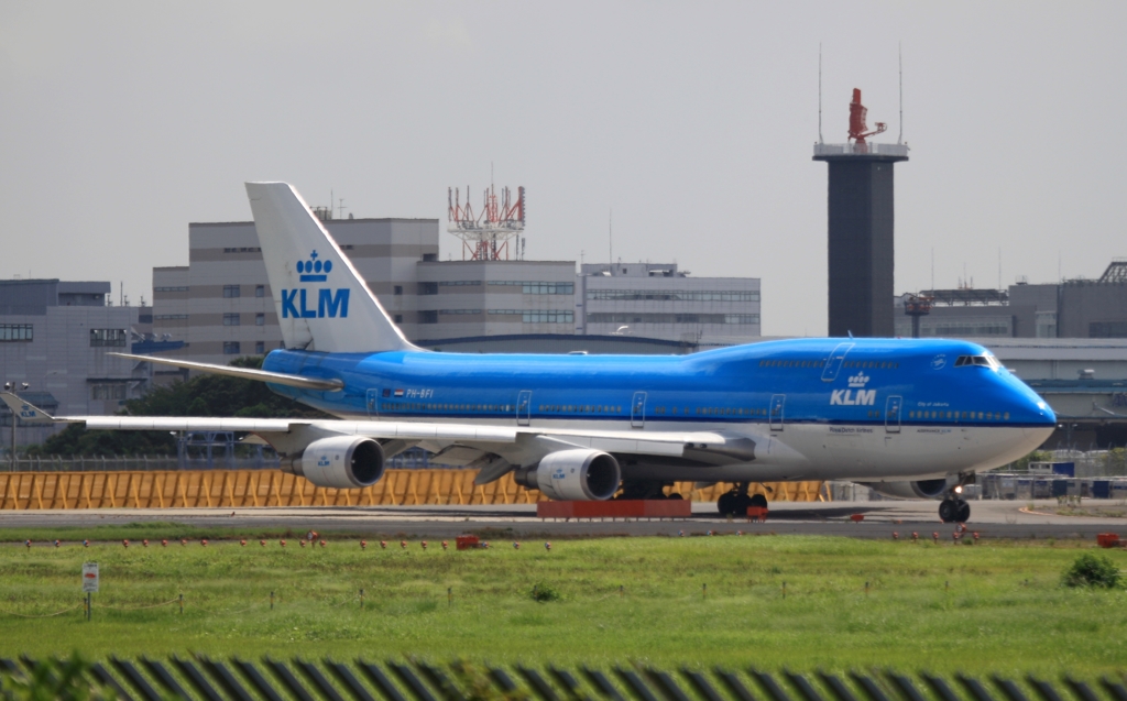 出発　KLM７４７ジャンボ機