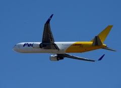 飛び立ち Polar 767-300F
