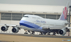 China 747-400 B-18201出発 