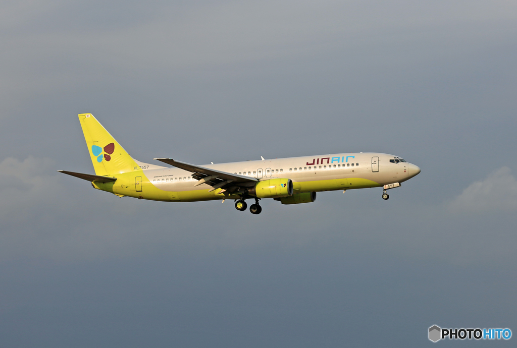 「青空」 JINAIR 737-800 HL7557 到着