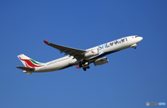 SriLankan A330-343 4R-ALM 離陸　