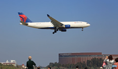 到着 DELTA A330-223 N856NW