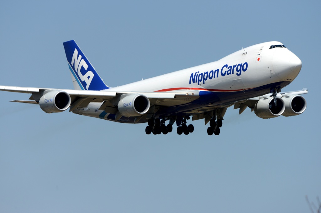 NCA 747-8F 着陸