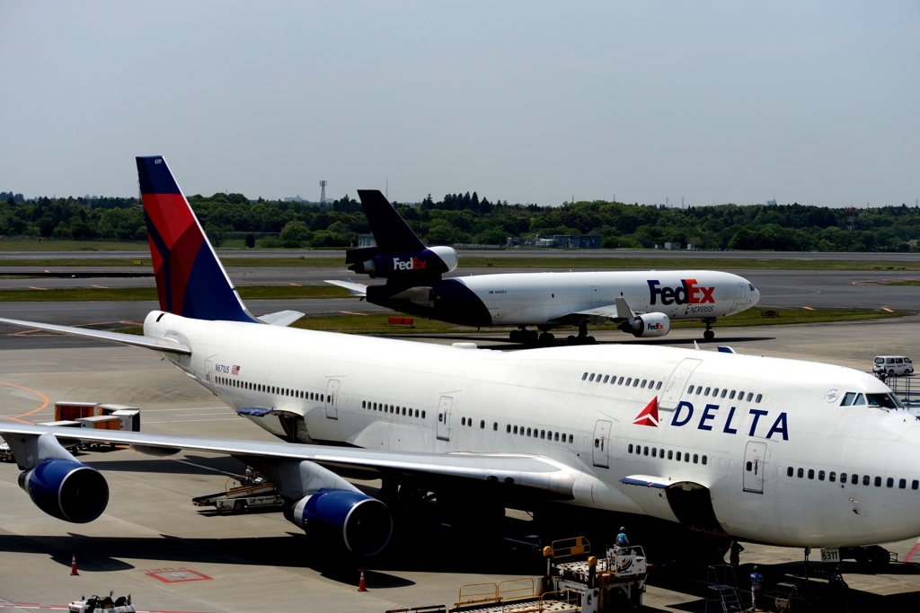 到着（14）DELTA 747-400 　　