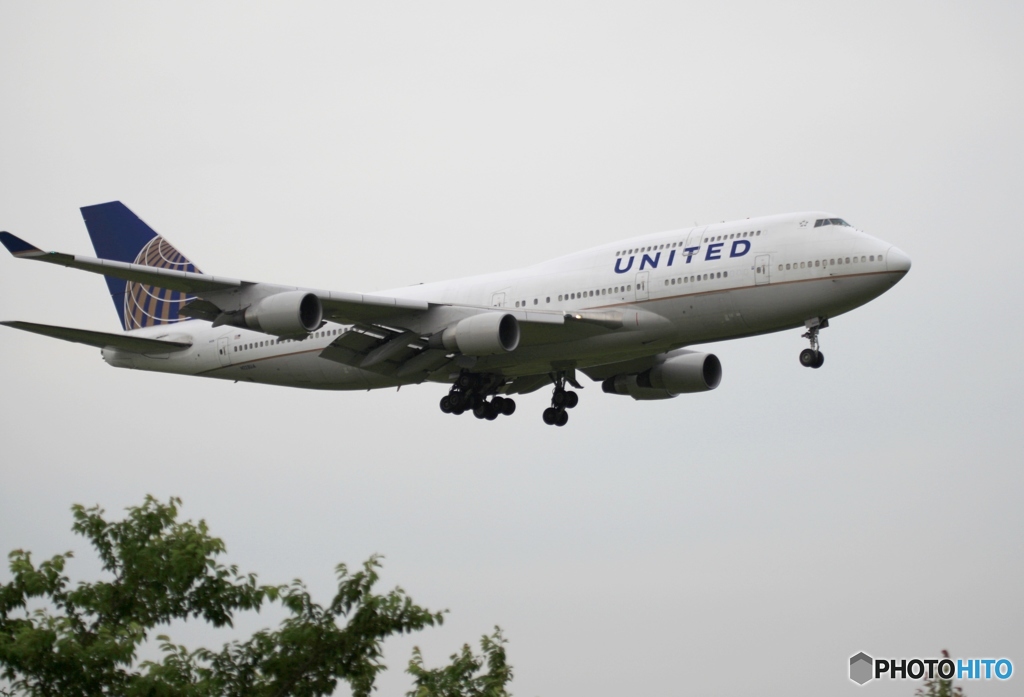 United 747-400 着陸　