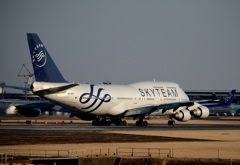 SKYTEAM 747-400 離陸