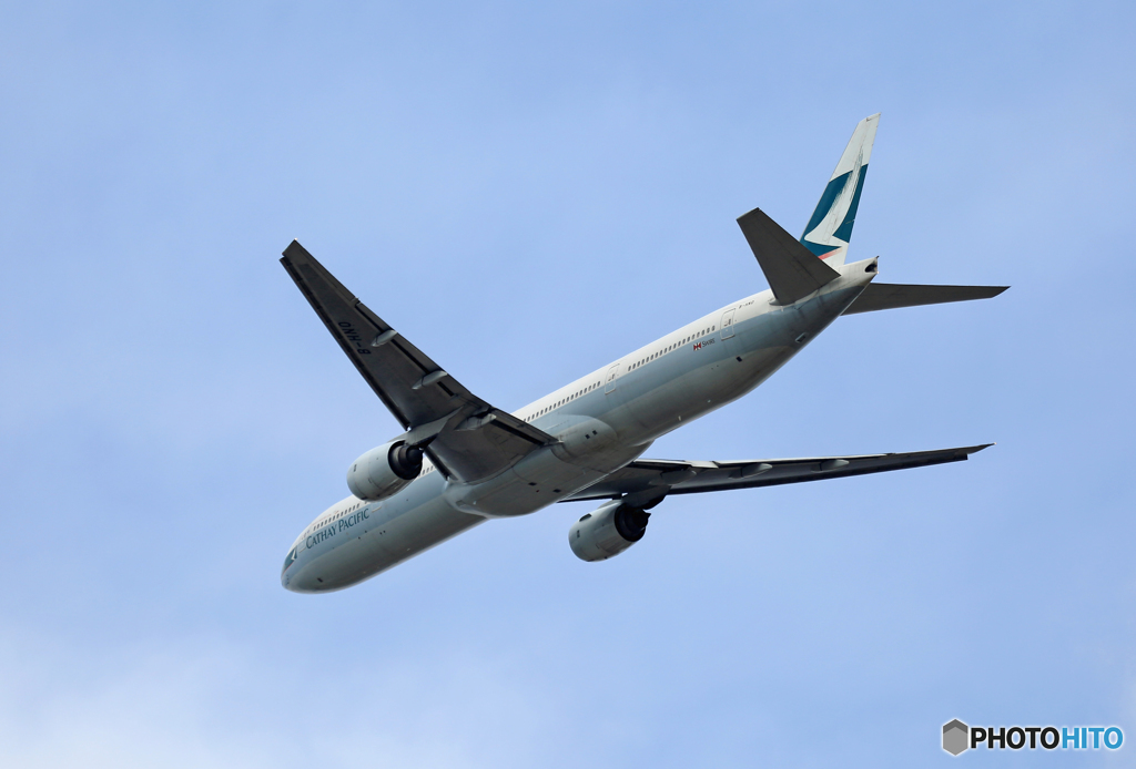 「スカイ」 CATHAY 777-367 B-HNO 出発