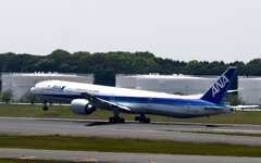 飛び立ち（120）ANA 777-300ER