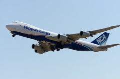 NCA 747-8KZF 離陸