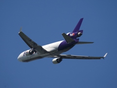 FedEx MD-11 出発　