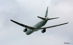 CATHAY 777-367 B-HNM