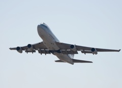 離陸 CPA Cargo 747-467F 