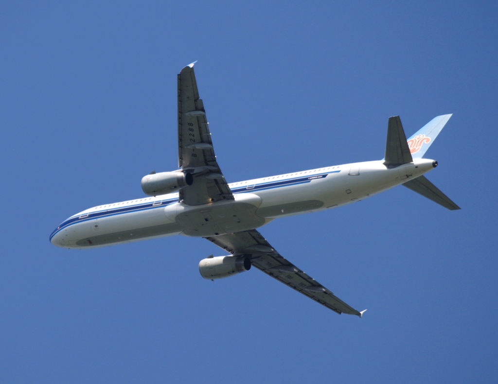 CHINA A321-200 出発　