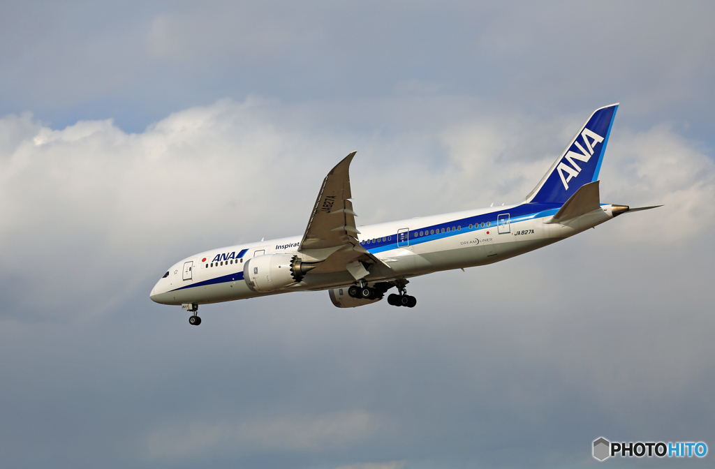 「すかい」  ANA 787-8 JA827A着陸