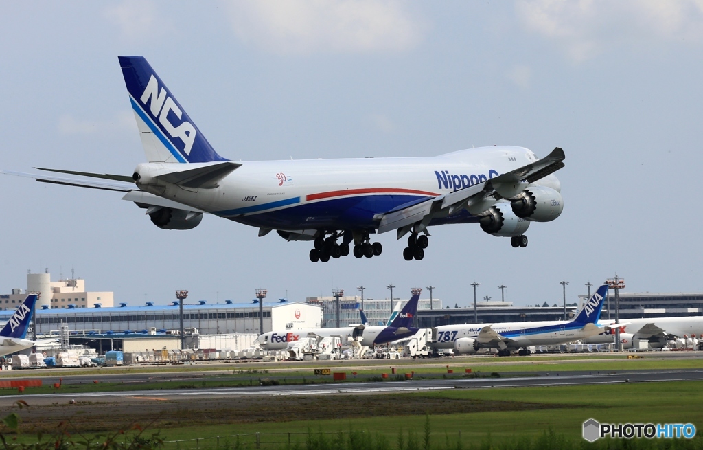 到着　NCA 747-8KZF 