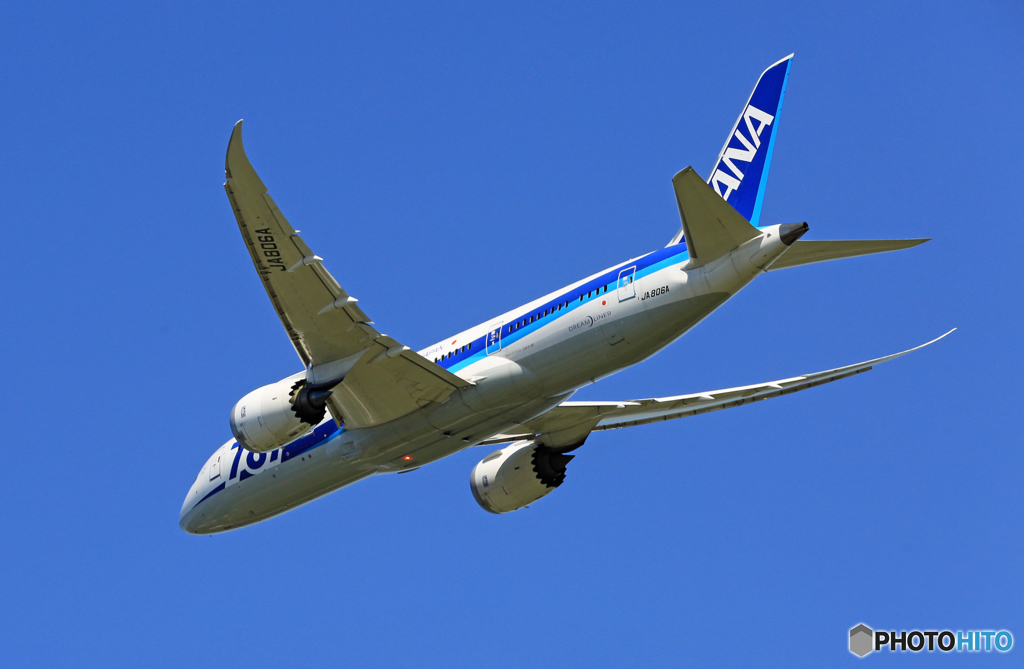 飛び立ち ANA 787-8 JA805A